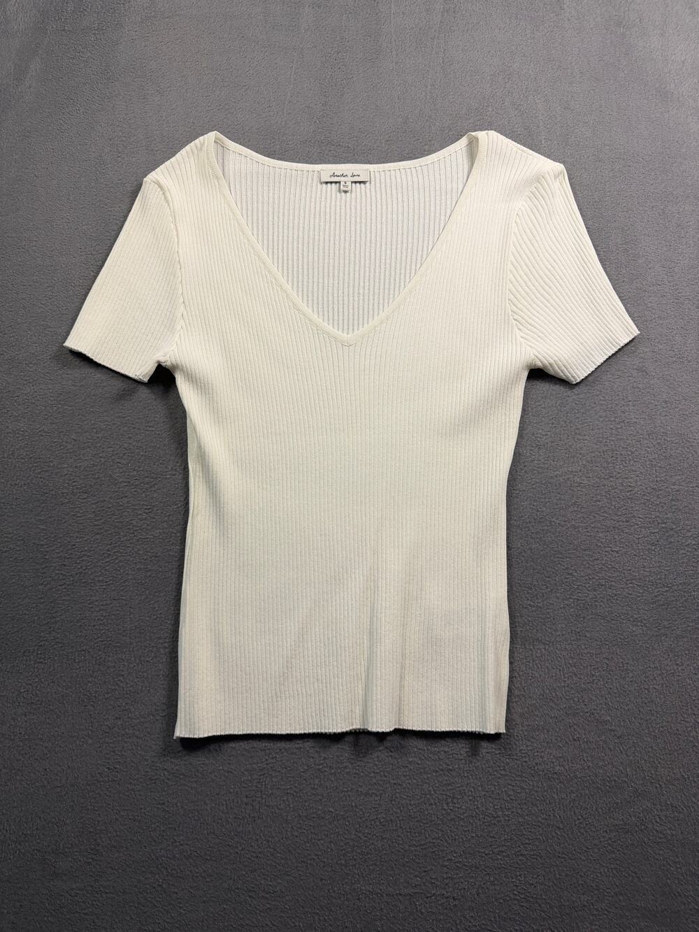 Another Love Top Womens Small Cream Ivory Ribbed Knit Short Sleeve V-Neck Blouse